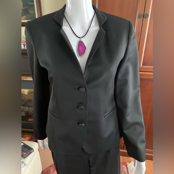 Soft and shiny fine wool blend black blazer & straight pants 2 Pc suit US 12 - Picture 5 of 16
